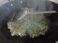 自己做的香椿芽鸡蛋饼做法图解8)