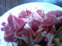 家常菜肉炒香菇做法图解2)