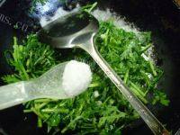 易做的蒜香茼蒿做法图解4)