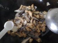自己做的蘑菇鸡肉意面做法图解10)