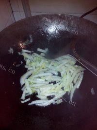 珍馐美味的鸡蛋白菜面做法图解5)