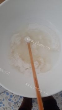美味可口的香蕉糯米薄饼做法图解1)