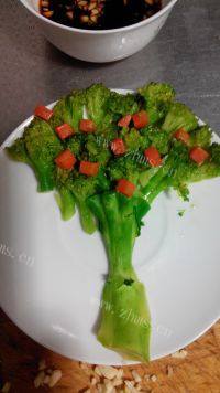 鲜香的蒜蓉西兰花做法图解11)