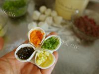 美味营养四色蒸饺做法图解8)