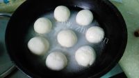 美味的鲜肉生煎包做法图解8)