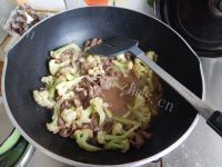 美味花菜炒牛肉做法图解13)