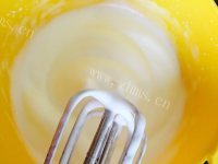 自制香橙蛋糕卷做法图解8)