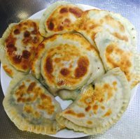 色味俱佳的韭菜盒子做法图解14)