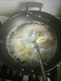 垂涎欲滴的鸡蛋面做法图解5)