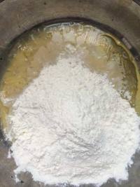 自制芝麻蛋奶条做法图解1)