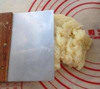 瘦身鸡汁土豆沙拉做法图解2)