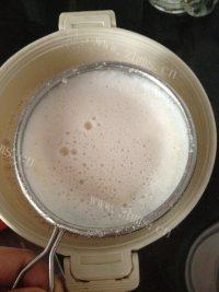 色味俱佳的自制豆腐做法图解3)