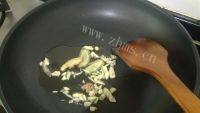 简单版剁椒炒笋做法图解5)