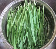 美味韭菜鸡蛋虾皮饺子做法图解1)