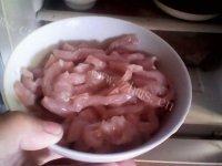 「念念不忘」京酱肉丝做法图解1)