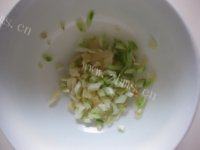 DIY凉拌皮蛋做法图解6)
