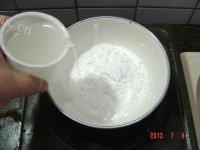 自制豌豆凉粉做法图解3)