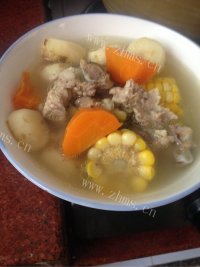 美味的玉米骨头汤