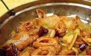 苦瓜肥肠焖锅做法图解3)