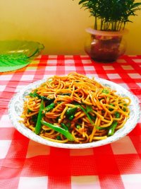 美味的酱油炒面