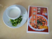 家常菜麻辣豆腐做法图解2)