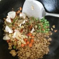 好吃的麦豆干豆角焖鸡肉的做法图解八