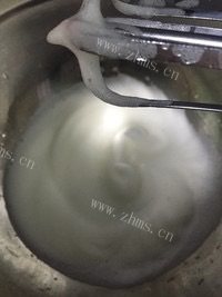 香气浓郁的酸奶溶豆做法图解4)