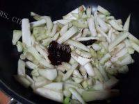 「首发」酱香茄子做法图解7)