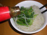 味道香醇的菠菜拌粉丝做法图解9)