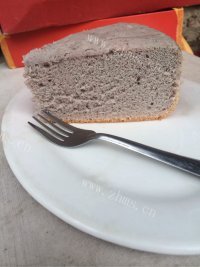 简单DIY电饭煲版紫薯蛋糕做法图解11)