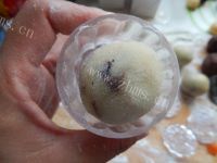 自制广式豆沙蛋黄月饼做法图解10)