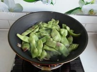 家常菜肉片四季豆做法图解8)