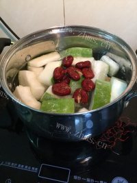 诱人的冬瓜鸡汤做法图解5)