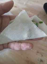 香飘十里的韭菜鸡蛋饺子做法图解8)