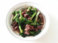 家常菜蒜苗炒牛肉