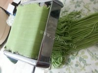 自制菠菜手擀面做法图解6)