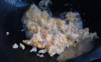 鸡蛋豆腐汤做法图解3)