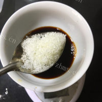 美味的瘦肉鸡蛋肠粉做法图解3)