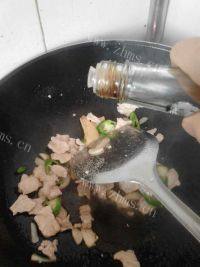 家常菜西红柿炒肉做法图解5)