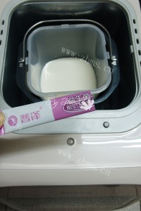 营养可口美豆儿面包机酸奶做法图解3)