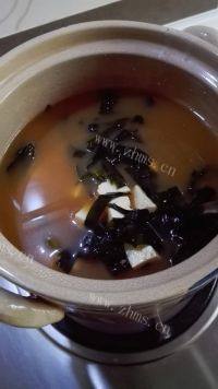美味的大酱汤做法图解5)