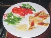 开胃的腊肉炒手撕包菜做法图解2)
