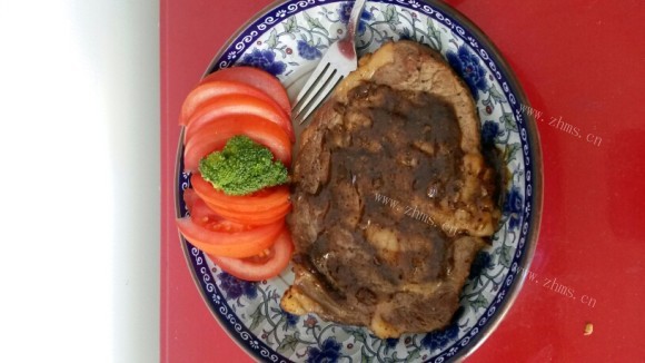 香甜可口的煎牛排