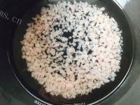 好吃的菠菜蛋黄瘦肉粥做法图解5)
