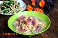 家常菜腊鸭腿炖黄豆