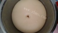 香气浓郁的毛毛虫面包做法图解4)