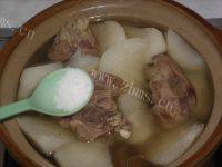「DIY美食」羊肉萝卜汤做法图解7)