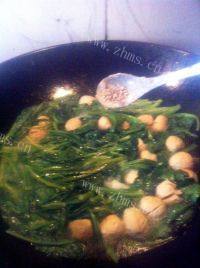 家常菜肉丸菠菜汤做法图解7)
