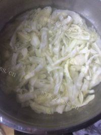 简单的凉拌包菜做法图解2)