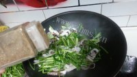 美味的八爪鱼炒韭菜做法图解5)